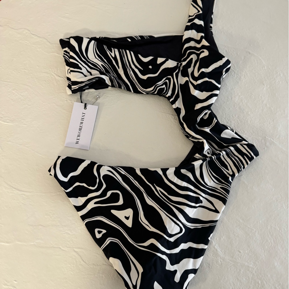 NWT WEWOREWHAT swim